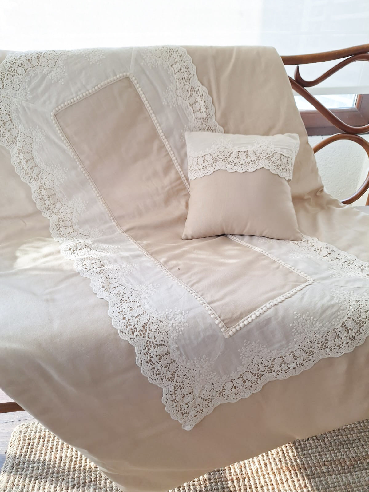 Cubrecama Lino y Broderie