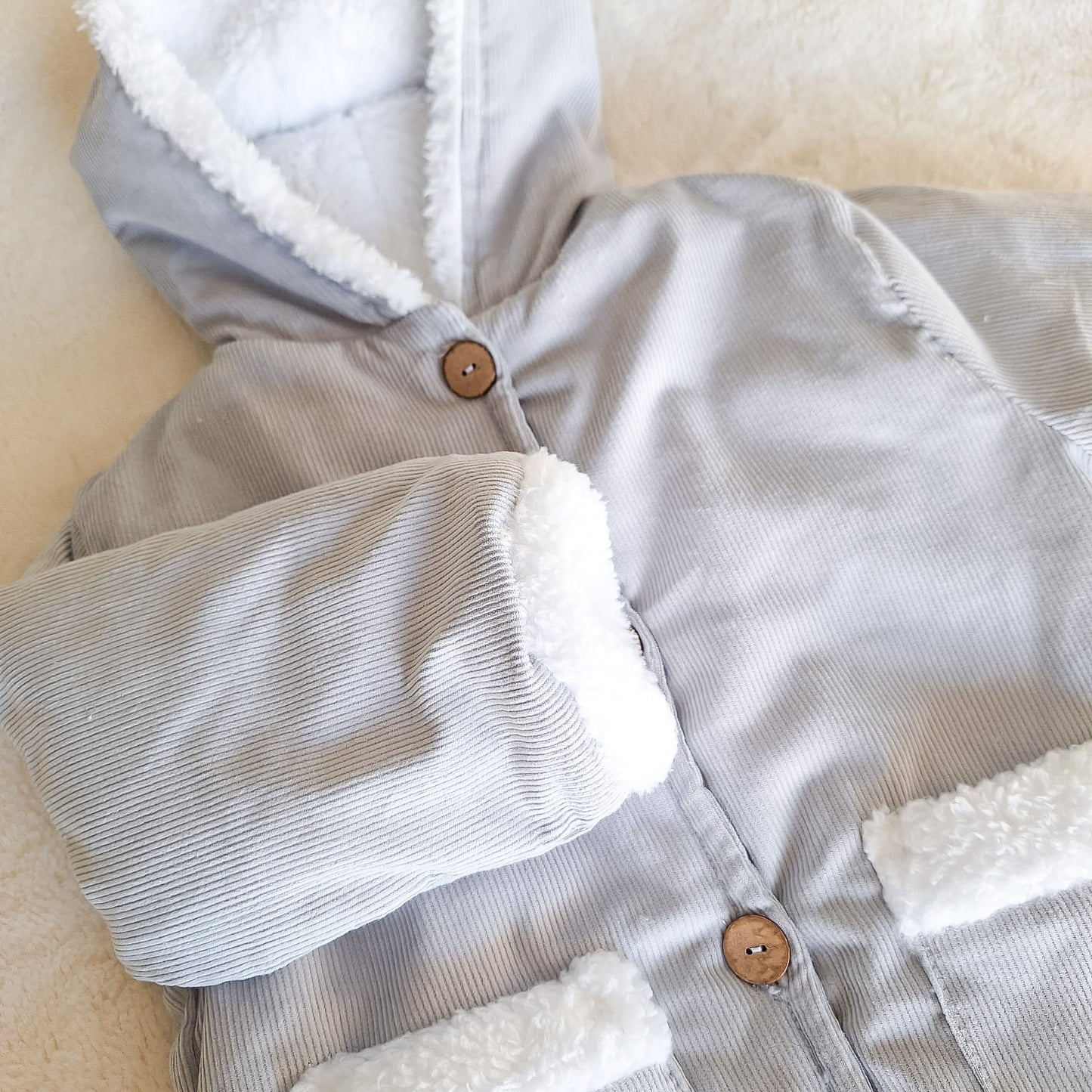 Chaquetón forrado capucha - cotelé celeste