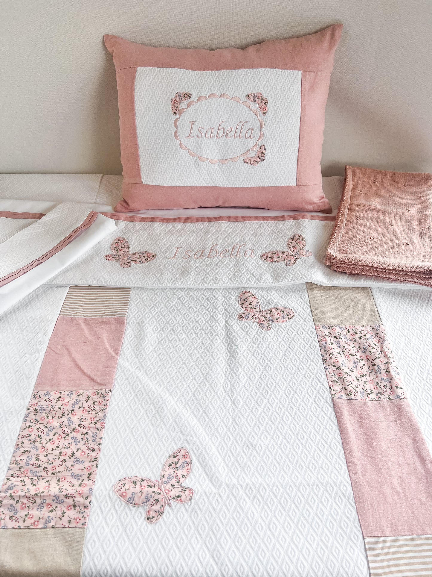 Sábanas Mariposas personalizadas - rosa y florcitas