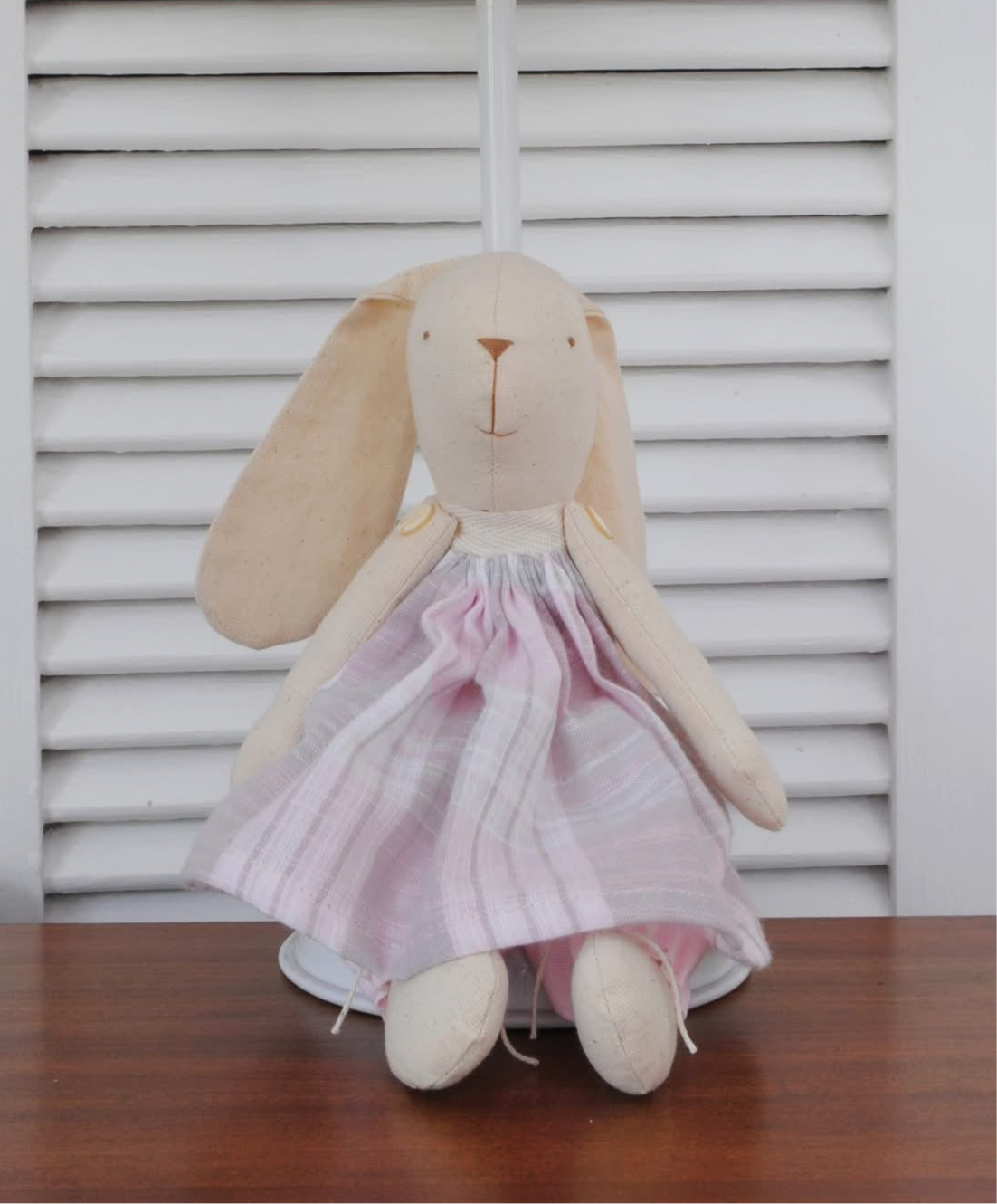 Muñeco para amarrar - Conejita