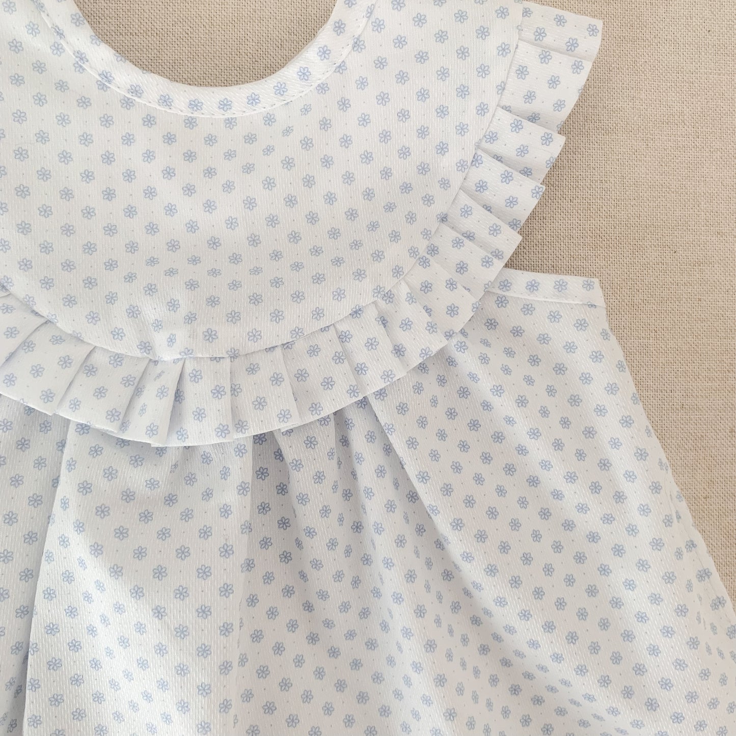 Vestido ligero - florcitas celestes