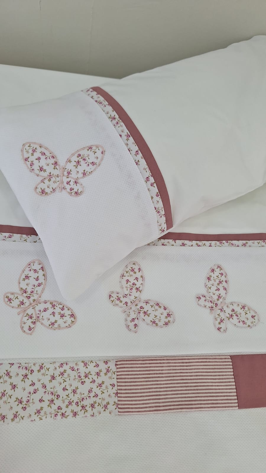 Sábanas bordadas mariposas - sandía