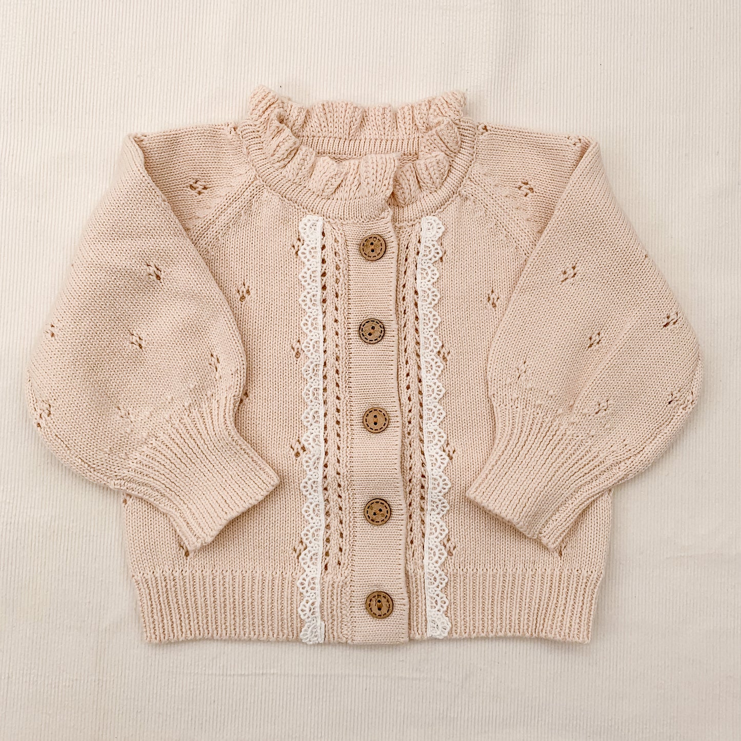 Chaleco vuelitos y broderie