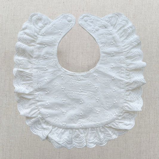 Babero vuelos - broderie blanco
