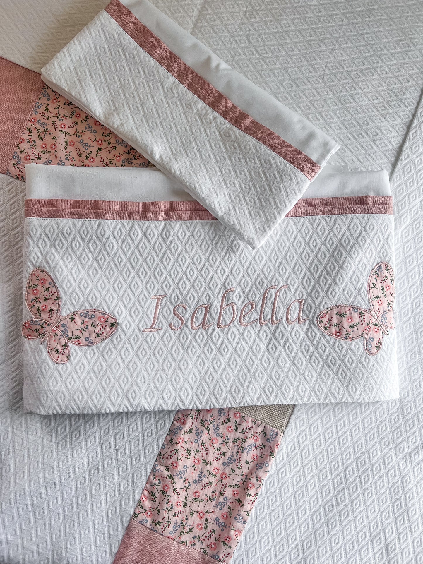 Sábanas Mariposas personalizadas - rosa y florcitas