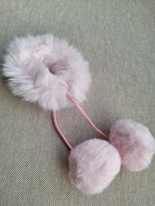 Collet con pompones