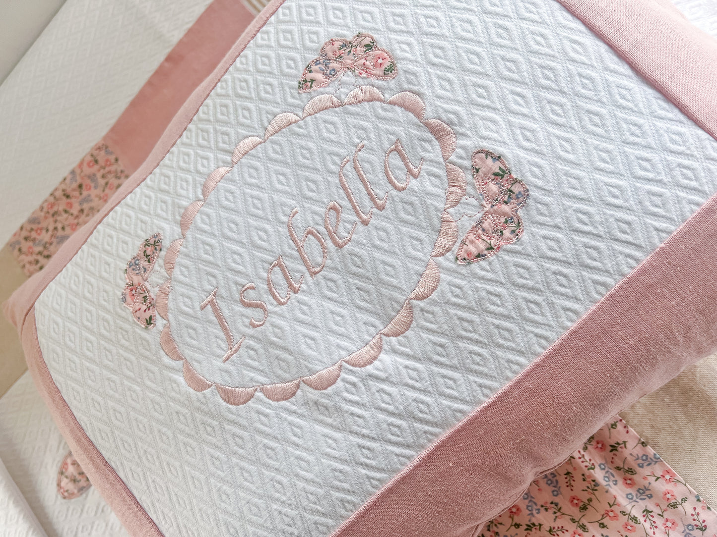 Cojín Mariposas Personalizado - telas a elección