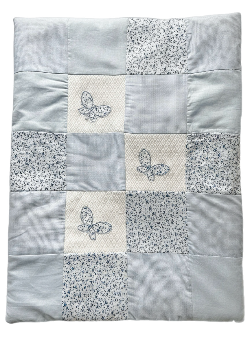 Cubrecama Mariposas - Celeste
