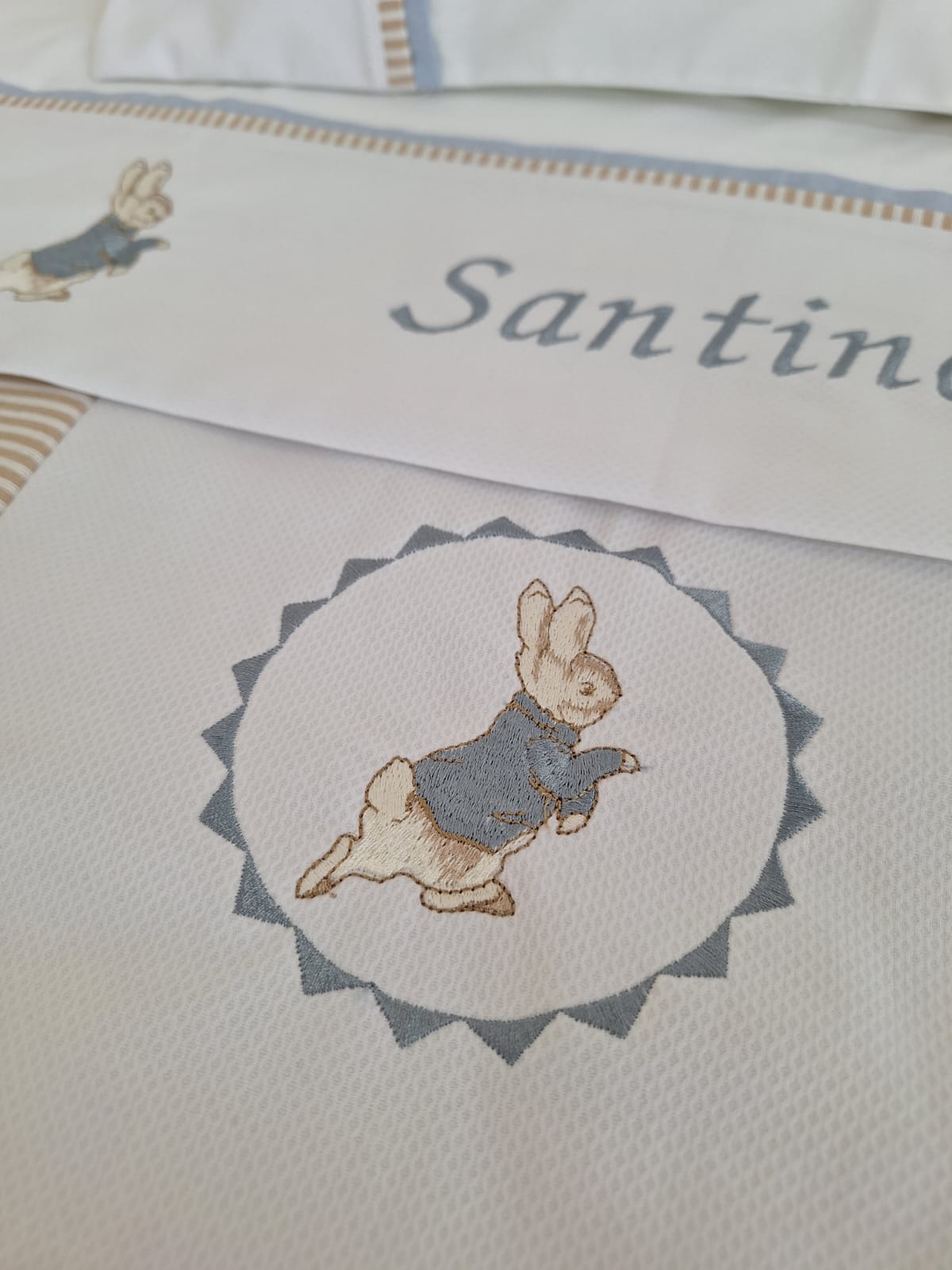 Sábanas Conejitos personalizadas - celeste y beige