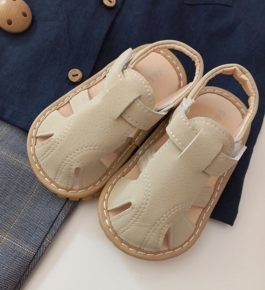 Chalitas sonajeras beige